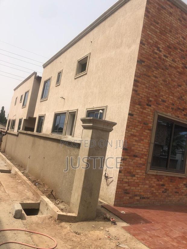 4bdrm Duplex in Haasto, Haatso for sale · Photo 7