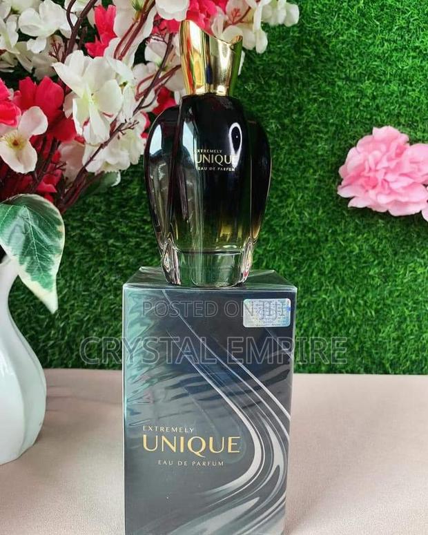 Extremely Unique Perfume · Photo 3
