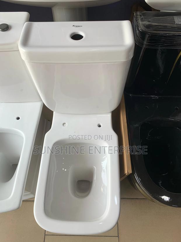Frencia Squad Water Closet · Photo 2