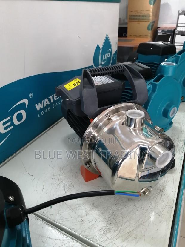 Leo Water Pump 1.5 Horsepower · Photo 3