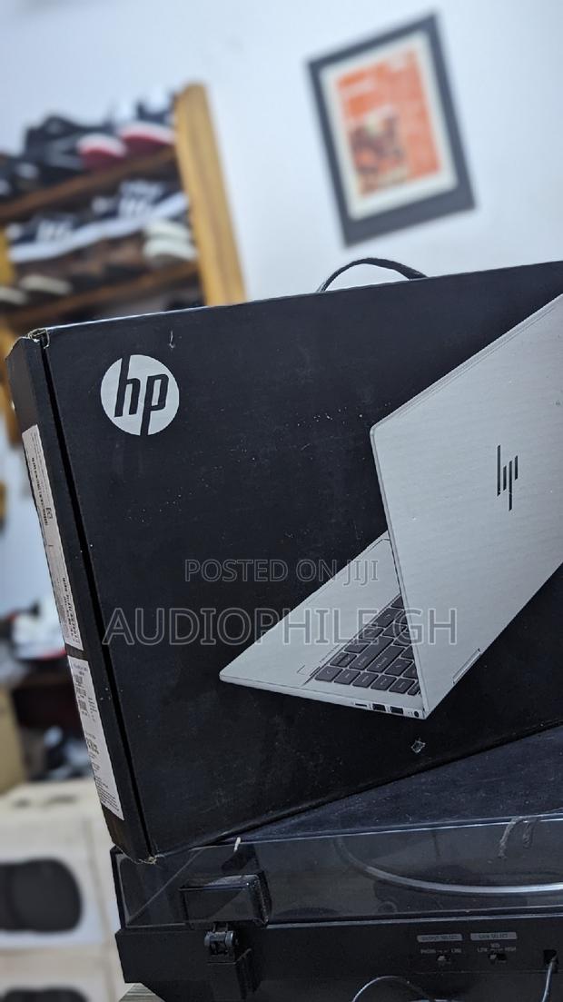 New Laptop HP Envy 14 8GB Intel Core I5 SSD 512GB · Photo 1