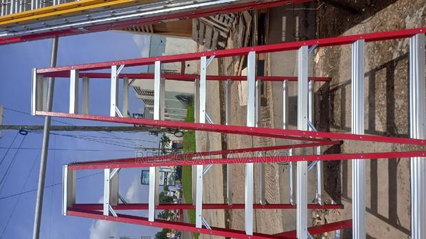 Fiberglass Ladder Double Sided 9steps · Photo 1