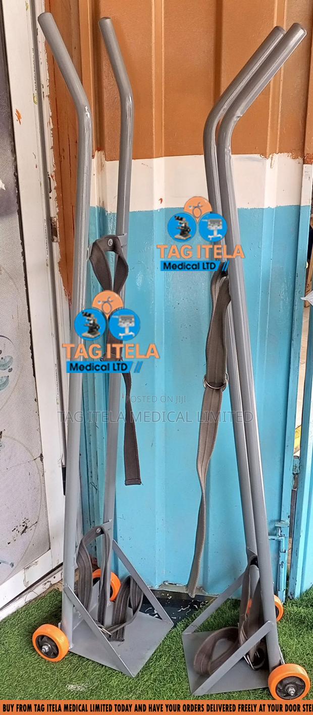 Oxygen Cylinder Trolley (40/50ltrs) · Photo 1