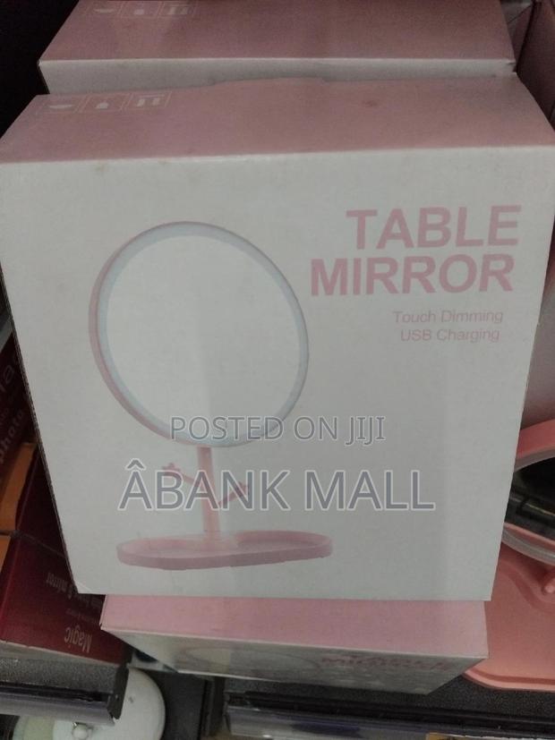 Make-up Mirror · Photo 4