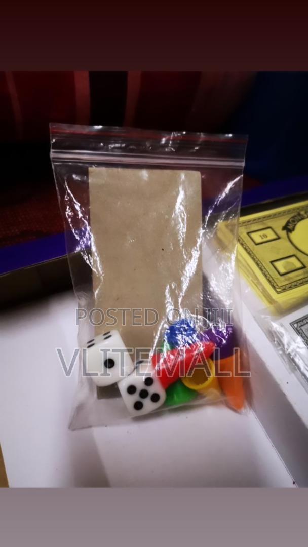 Monopoly Global Village · Photo 3