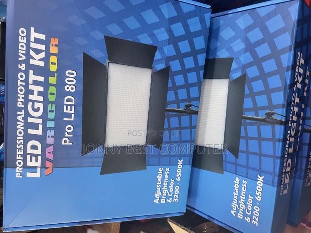 Pro LED 800 Video Light · Photo 1
