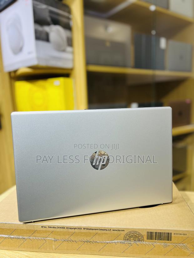 New Laptop HP 15 16GB AMD Ryzen 5 SSD 256GB · Photo 5