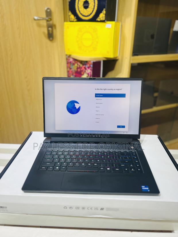 Laptop Alienware M17x R2 16GB Intel Core i7 SSD 512GB · Photo 4