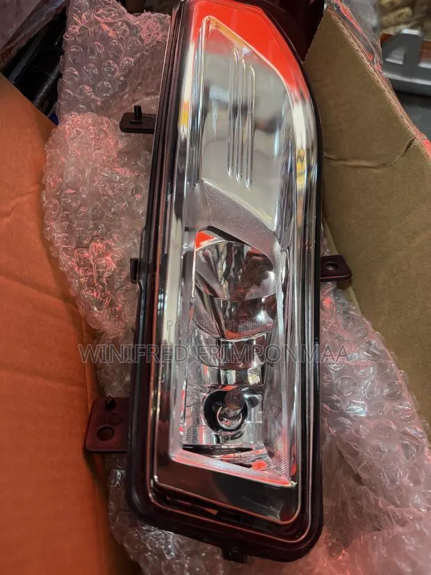 Nissan Sentra Fog Light 2020,2021,2022,2023 · Photo 1