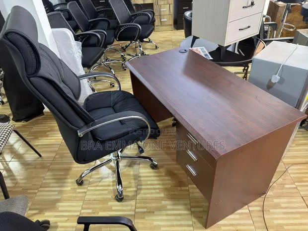 Executive Office Desk + Premium Executive Chair – Available Now! · Photo 1
