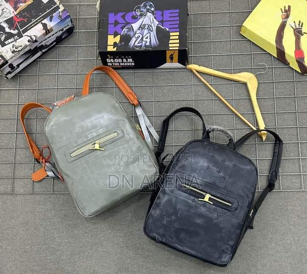 Water Proof Luxury Custom Leather Backpack Bags · Photo 7