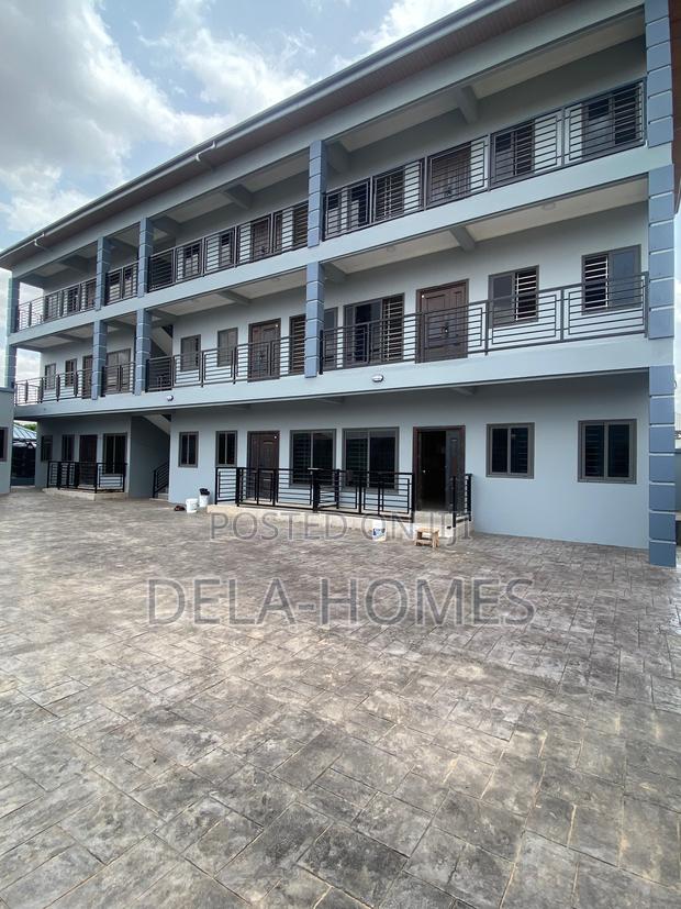 Newly Built Chamber N Hall Sc for Rent at Adenta. · Photo 8