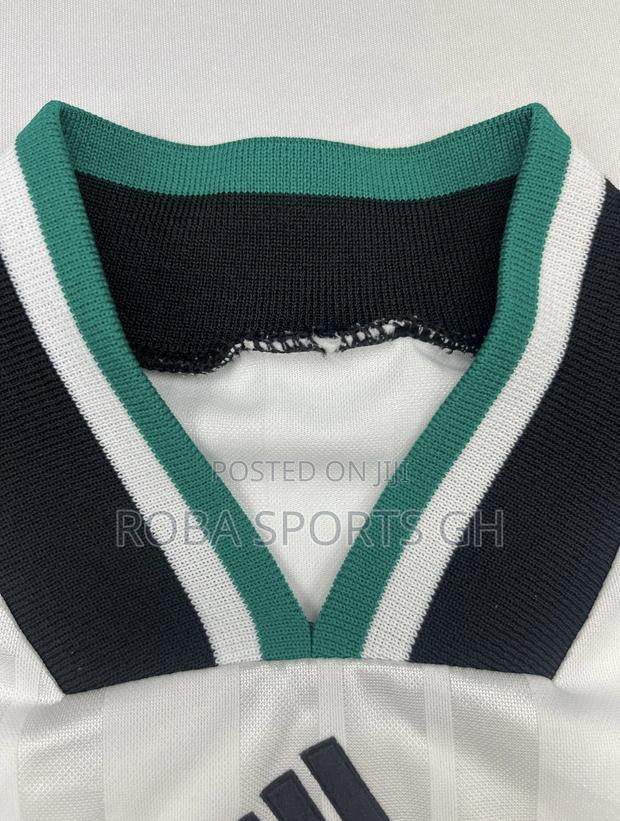 1993/95 Liverpool Away Jersey · Photo 3
