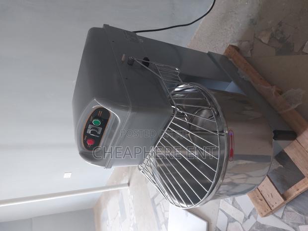 Dough-Mixer- 40 Litres Commercial · Photo 3