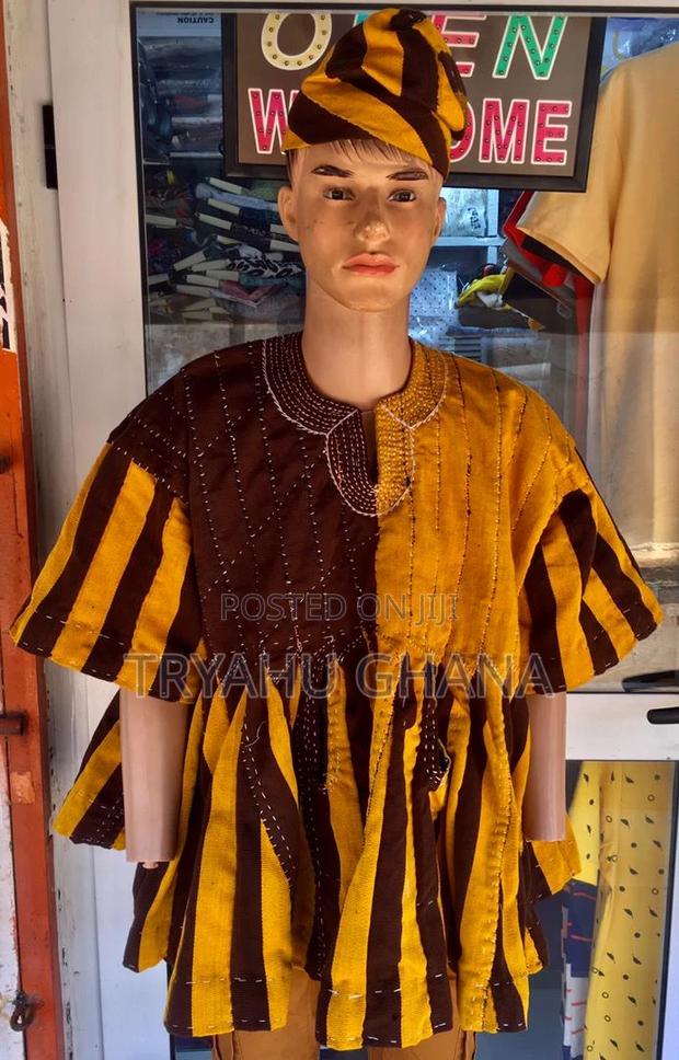 Embrace Royalty With Tryahu Smock Hub Handmade Smock Top · Photo 1