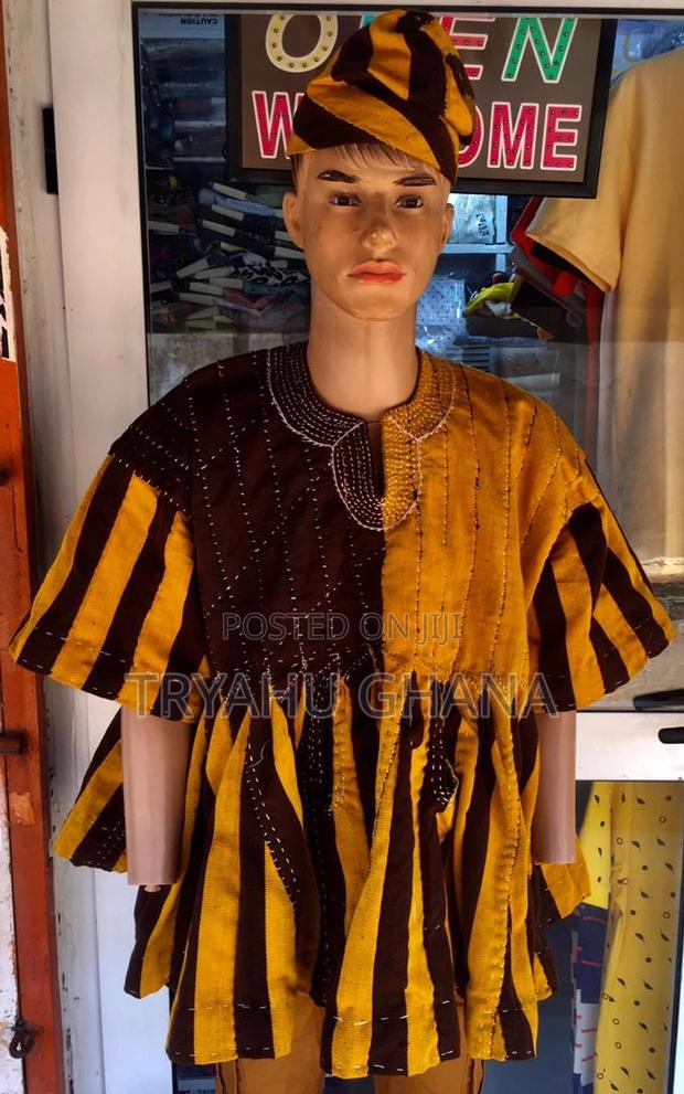 Embrace Royalty With Tryahu Smock Hub Handmade Smock Top · Photo 2