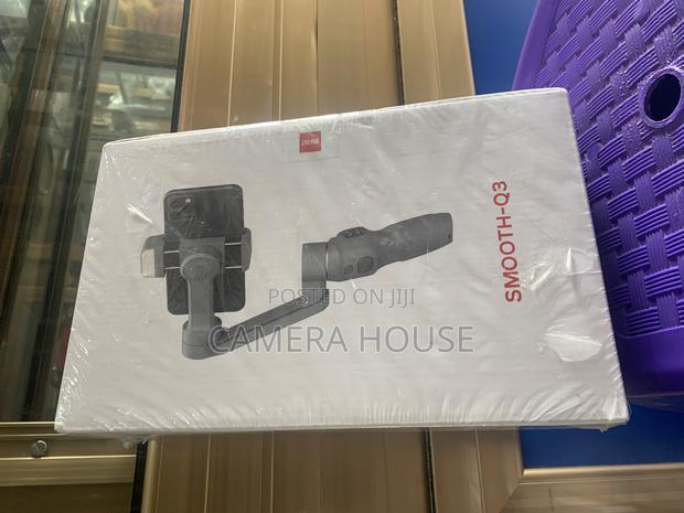 Smooth-Q3 Phone Gimbal · Photo 1