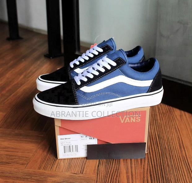 Vans Old Skool Navy · Photo 1