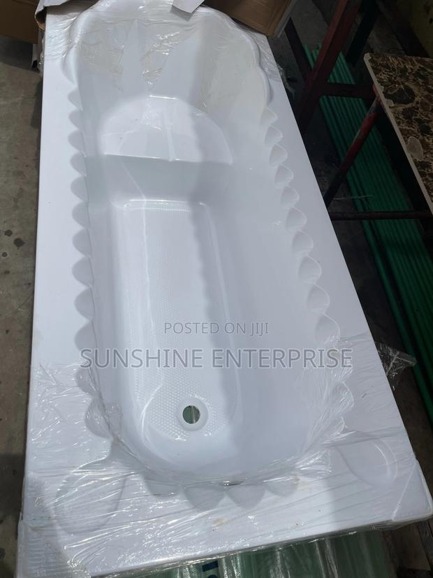 Seated Bathtub · Photo 2
