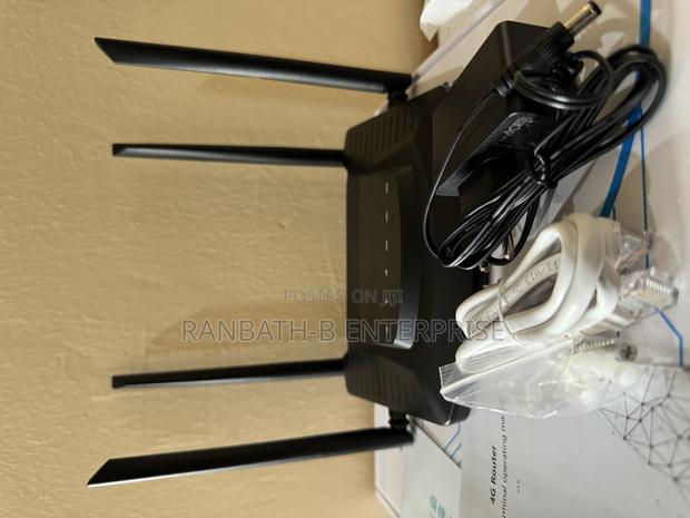 Universal 4G LTE Wifi Router · Photo 1