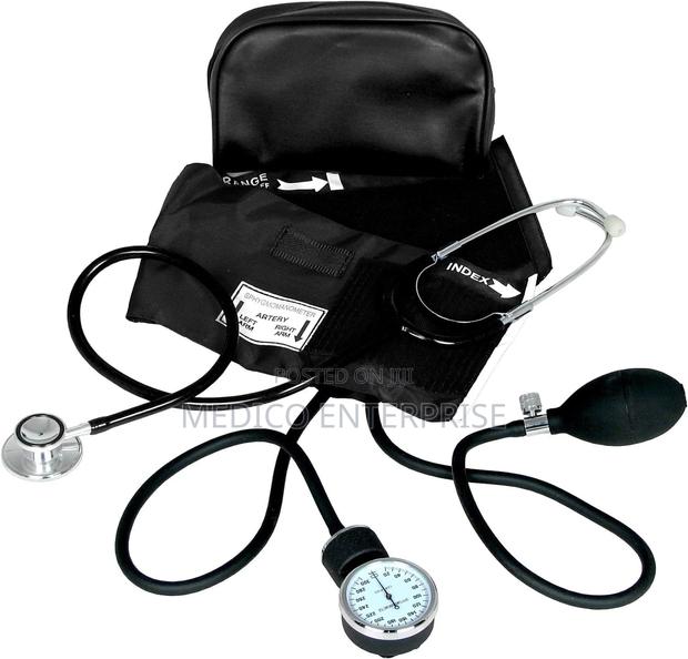 Sphygmomanometer · Photo 4