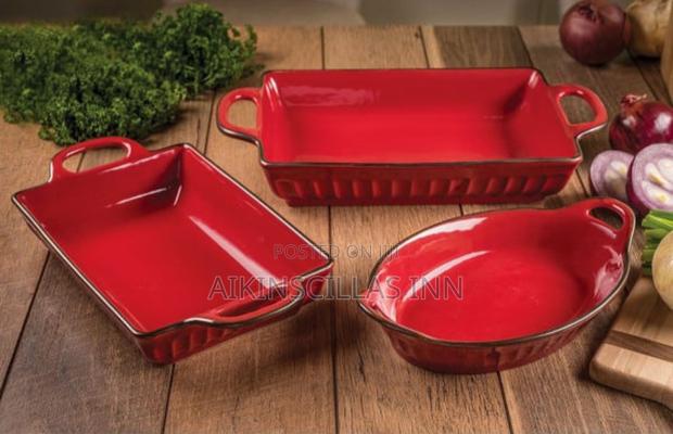 Fluted Bakeware Set · Photo 1