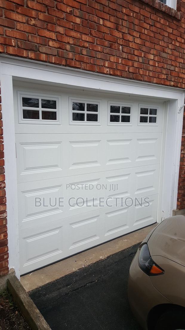 Garage Door · Photo 1