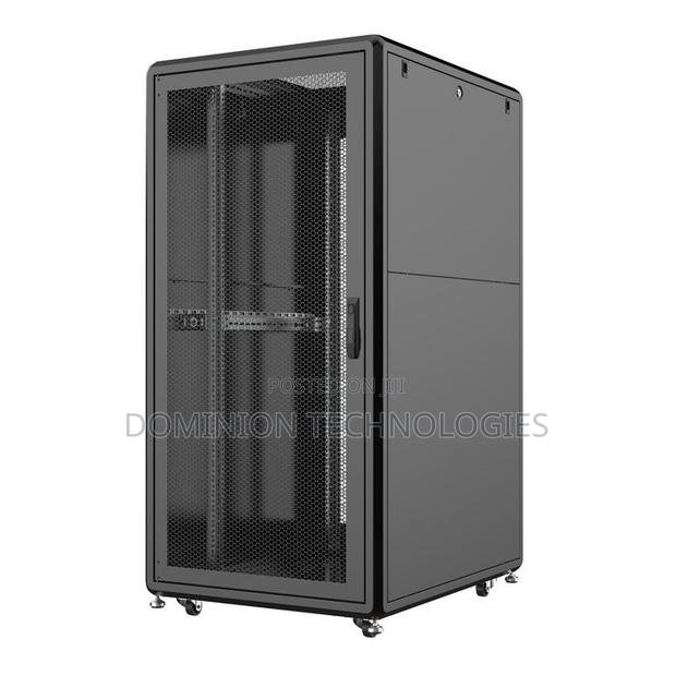 Network Cabinet 32U 600x800 Mesh · Photo 1