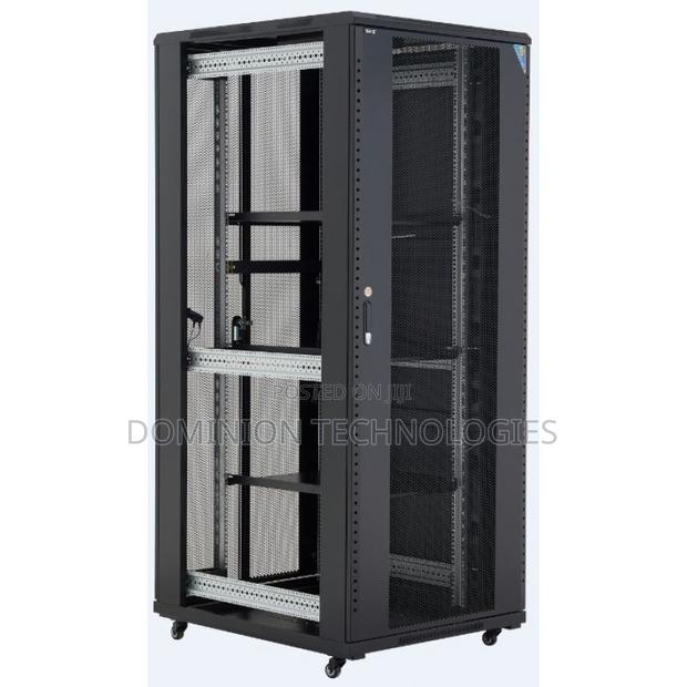 42u Network Rack Cabinet Mesh Door 800×1000 · Photo 1
