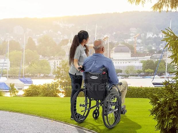 Wheelchair · Photo 3