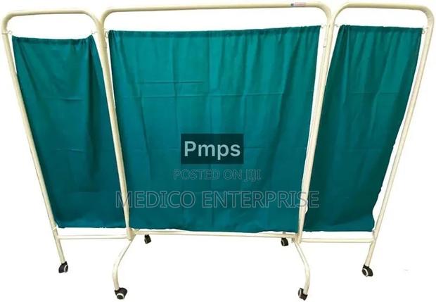 Hospital Ward Screen · Photo 2