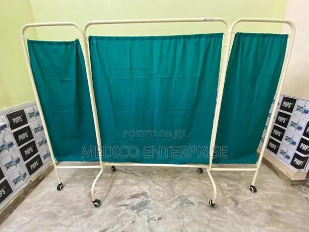 Hospital Ward Screen · Photo 4