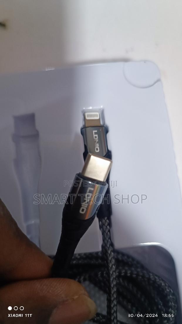 USB-C to LIGHTNING for iPhone PD 30W iPhone 8 to iPhone 13 · Photo 8