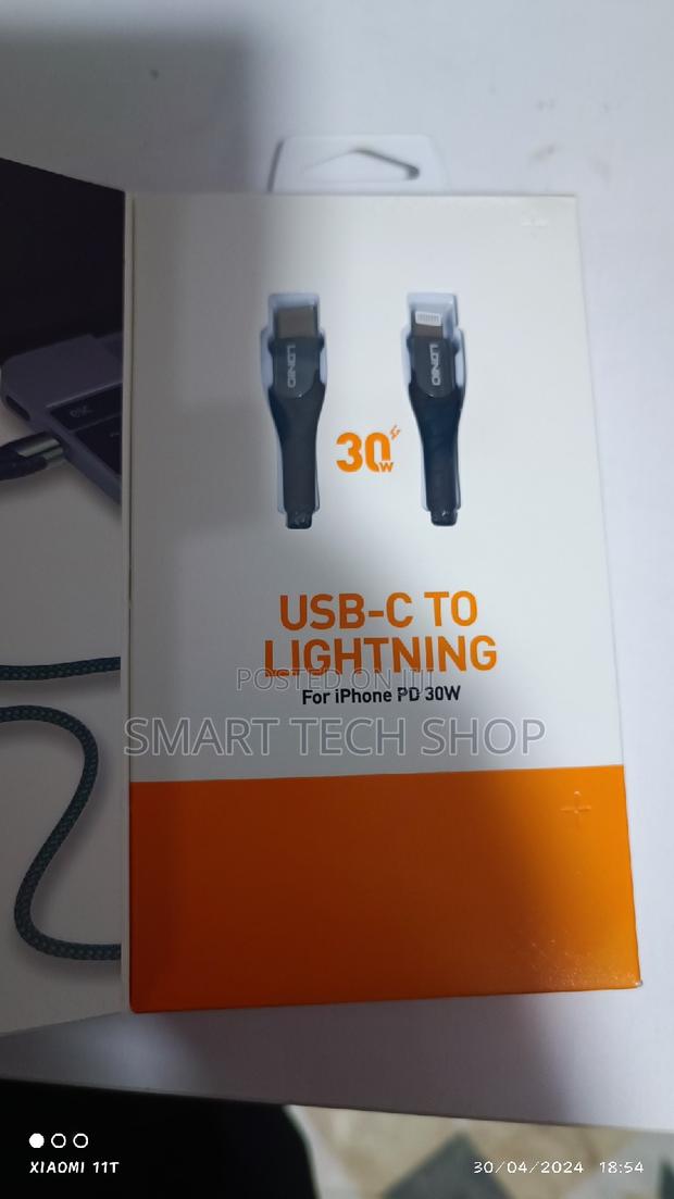 USB-C to LIGHTNING for iPhone PD 30W iPhone 8 to iPhone 13 · Photo 1