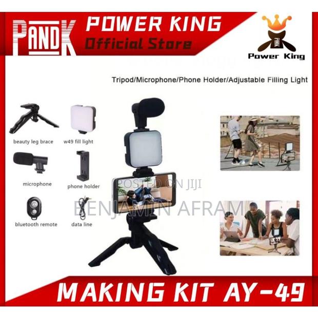 Tripod With Video Making Kit · Photo 3