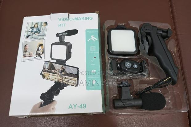 3 in 1 Tripod · Photo 2