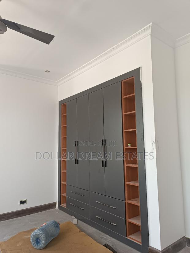 6bdrm House in Spintex for sale · Photo 4