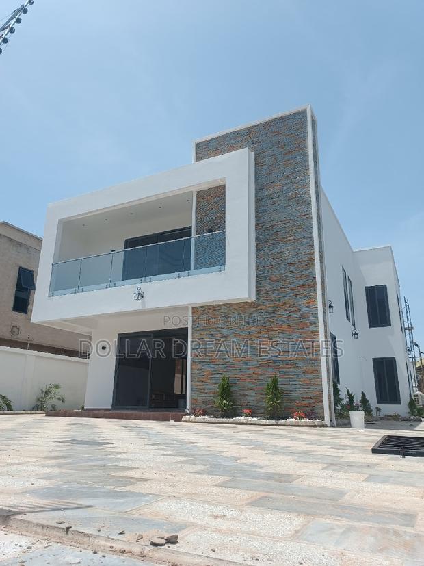 6bdrm House in Spintex for sale · Photo 1