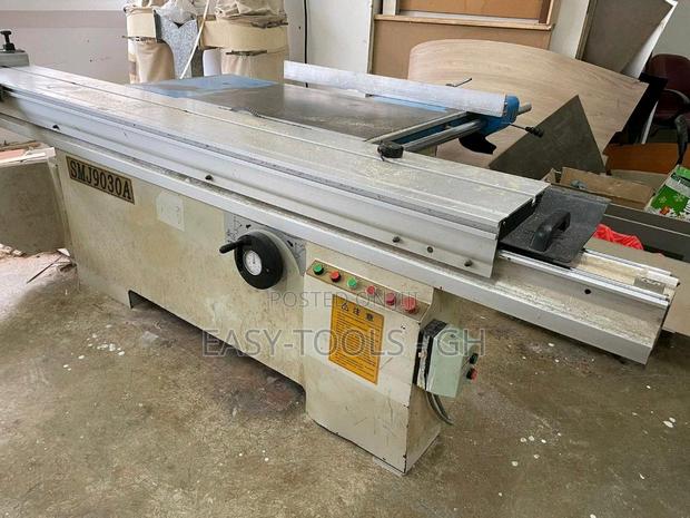 Industrial Sliding Large Tablesaw _ M · Photo 2