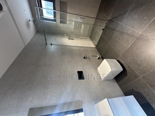 5bdrm Mansion in Trasacco, East Legon for sale · Photo 6