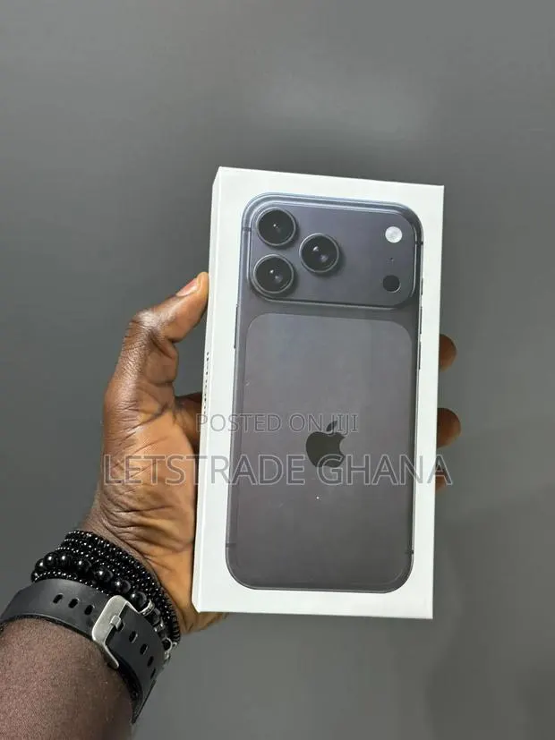 New Apple iPhone 18 Pro Max 256 GB Black · Photo 1
