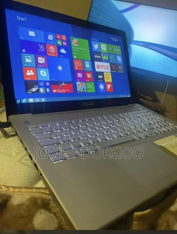 Laptop Asus A555LA 8GB Intel Core i5 HDD 1T · Photo 1