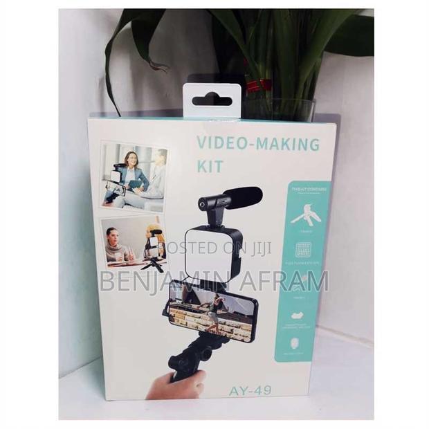 Microphone Video Tripod AU-49 · Photo 1