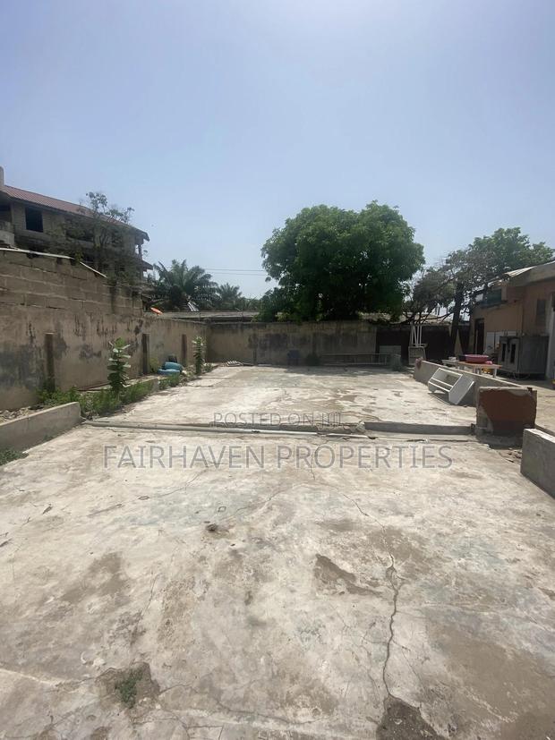 Full Plot of Land for Sale in Labadi · Photo 1