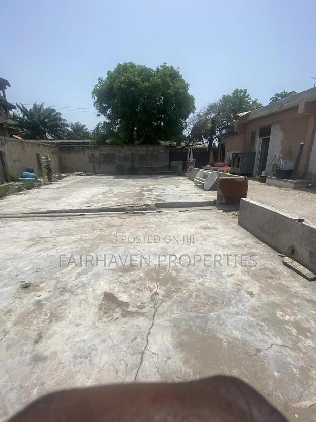 Full Plot of Land for Sale in Labadi · Photo 2