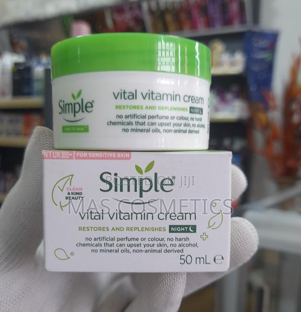 Simple Kind to Skin Vital Vitamin Night Cream · Photo 1