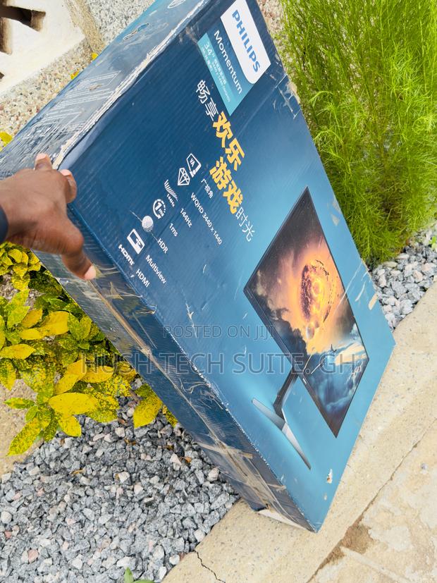 34” Philips Momentum 144hz Ultra-Wide QHD IPS Gaming Monitor · Photo 8