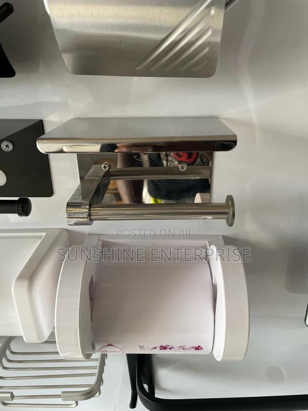 Toilet Paper Holder · Photo 2