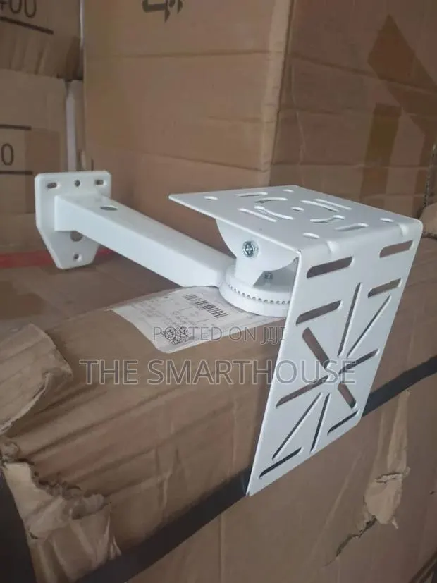 Solar Camera 360° Rotation Pole Mount and Bracket · Photo 1