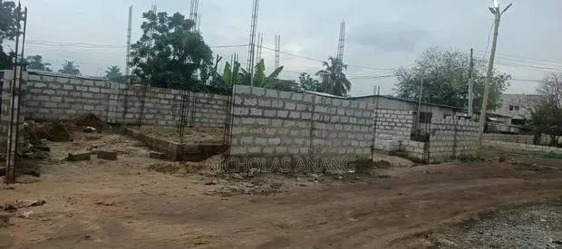 A Genuine Quarter Plot of Land 4 Sale at Teshie Lekma Stretch · Photo 1